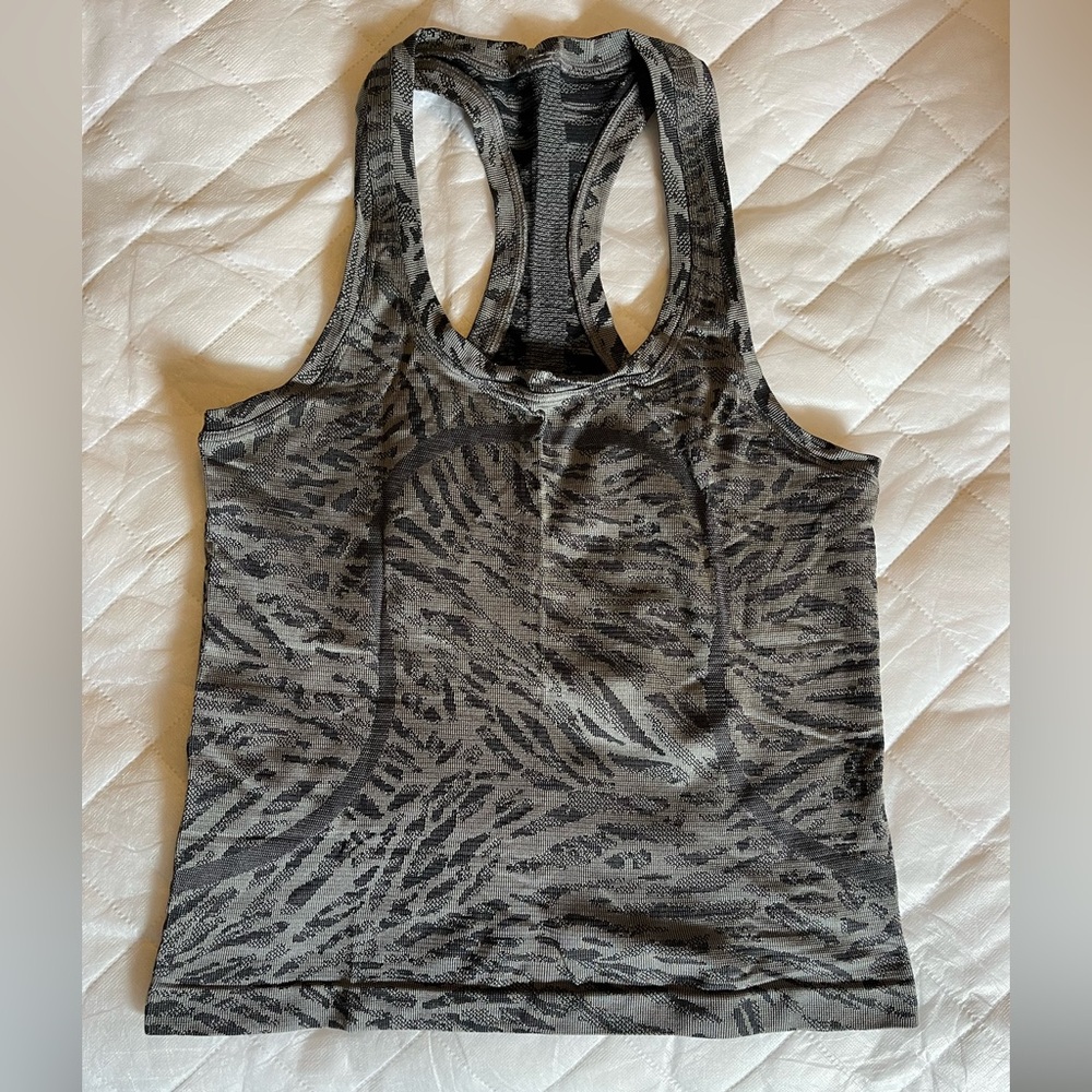 Lululemon Gray Patterned Women's Tank Top